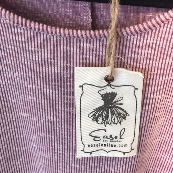 Cold Should Tunic Top, Lace Up Sleeves - Picture 5 of 7